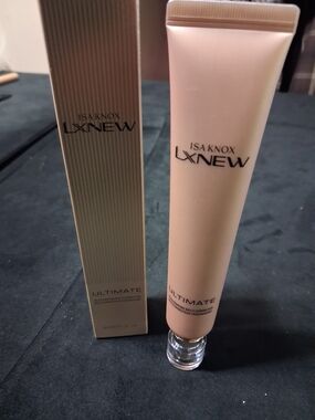 Isa Knox LXNEW Ultimate Cream Tube - Nude Beige